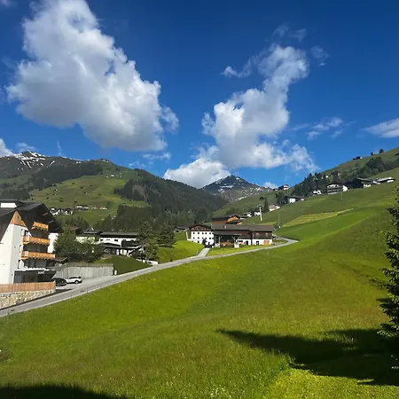 Klarelia Haus Domek alpejski *