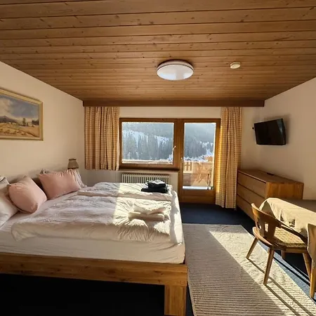 Chalet Klarelia Haus Tux